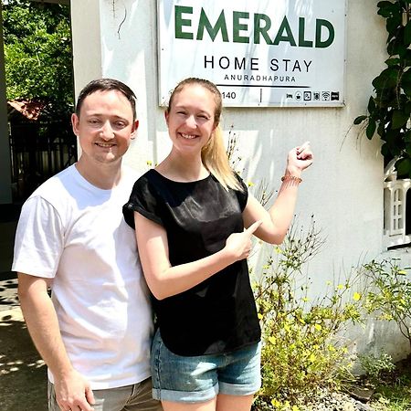 Emerald Home Stay Anuradhapura Exterior photo
